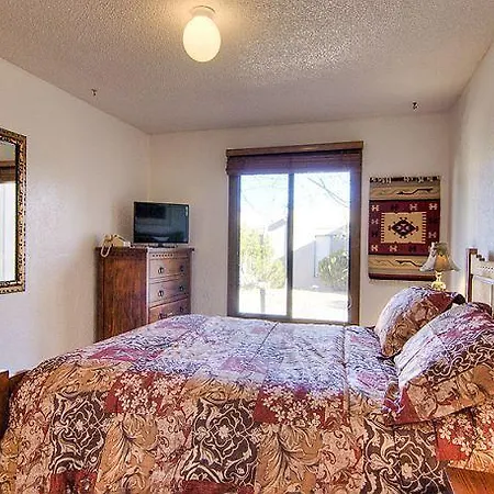 Artist Road #18 Two-bedroom *