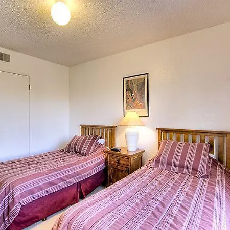 Artist Road #18 Two-bedroom Santa Fe